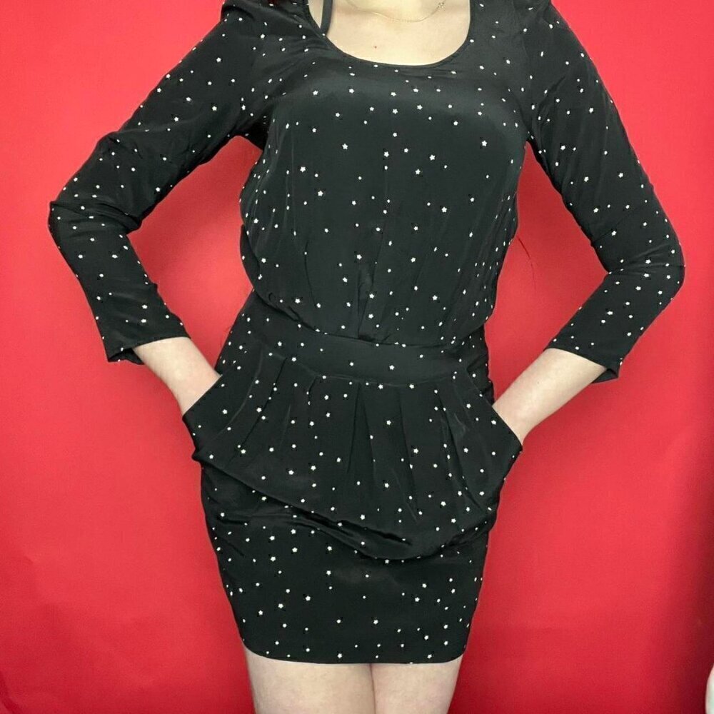 Petits hauts / three quarter sleeve mini dress covered in stars​​​​​​​​​​​​